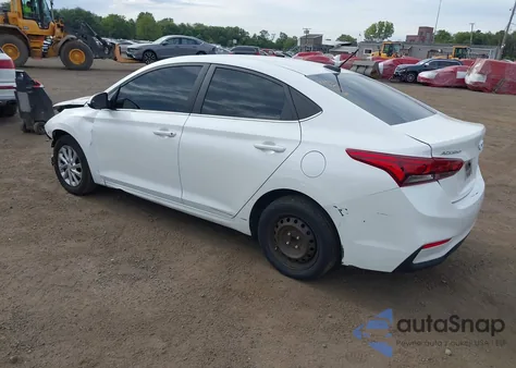 2022 Hyundai Accent Sel z USA, uszkodzony, nr VIN 3KPC24A61NE175938